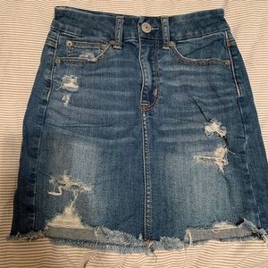 American Eagle denim skirt (worn once)